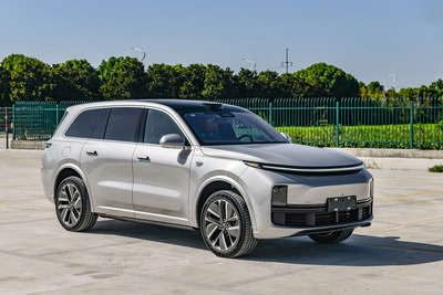 理想 L9 新能源汽车